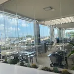 公寓 Moys Sea View *
