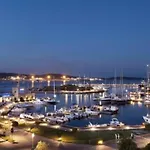 Moys Sea View *