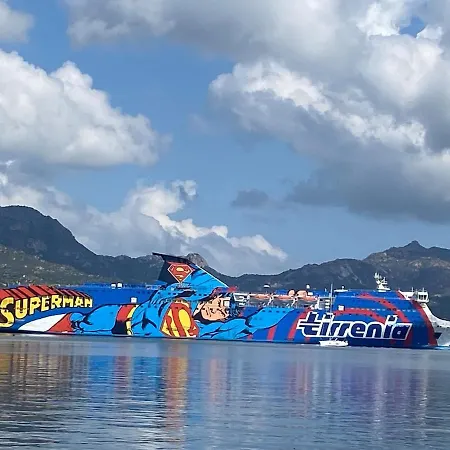 Апартаменти Moys Sea View *