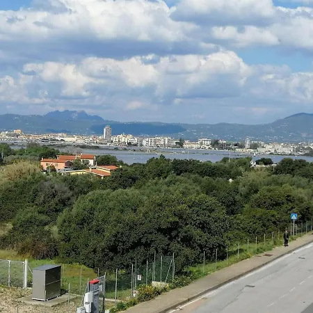 Moys Sea View Апартаменти